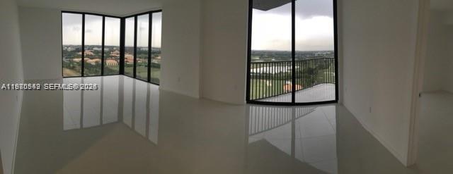 5252 PASEO CONDO - Residential Lease