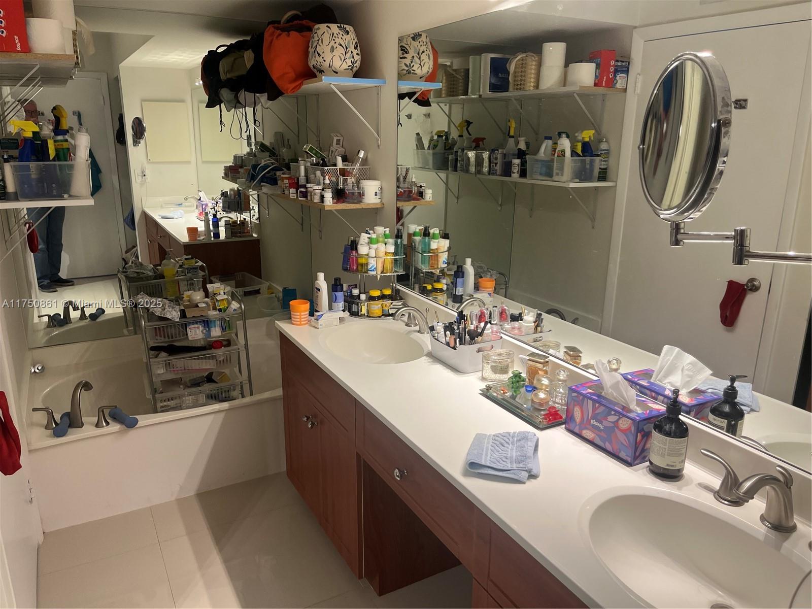 MYSTIC POINTE TOWER 600 C - Residential