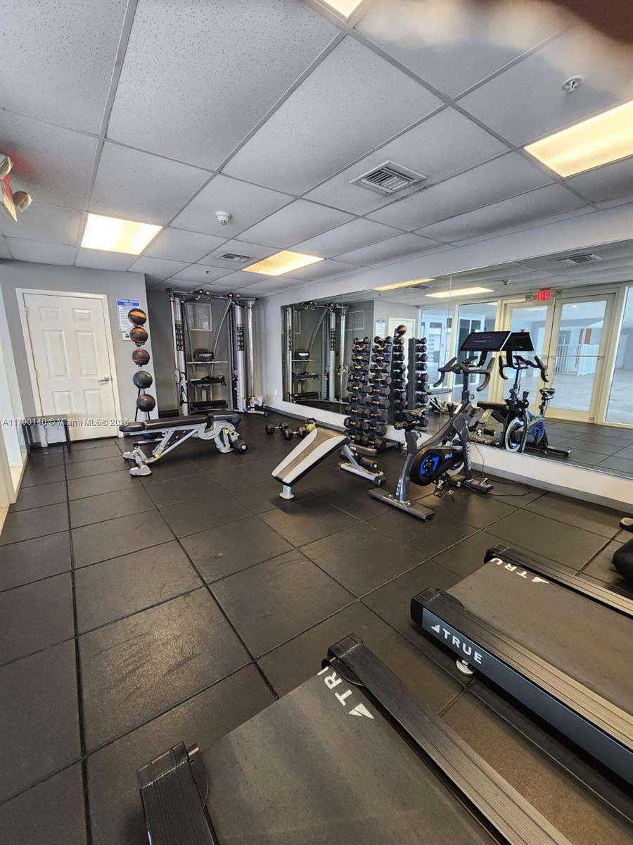 THE SAIL CONDO - Residential Lease
