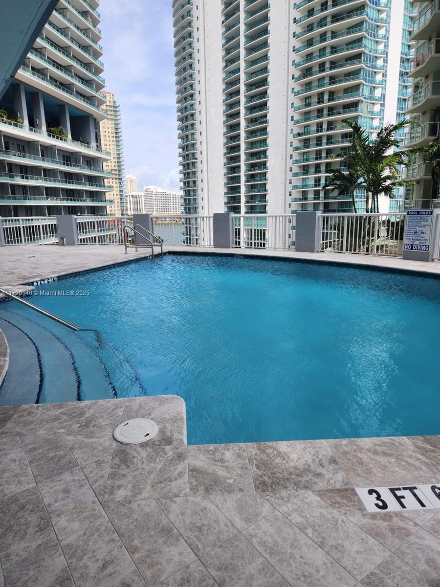 THE SAIL CONDO - Residential Lease