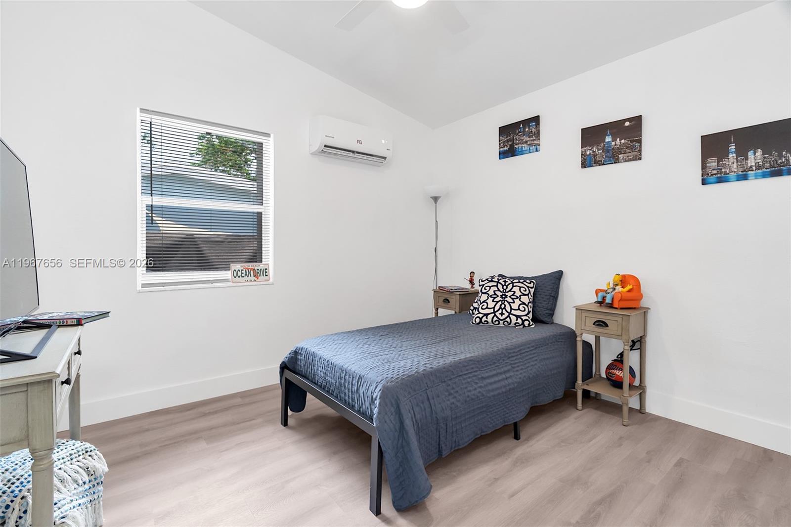 LAKE BOYNTON ESTATES 1 - Residential