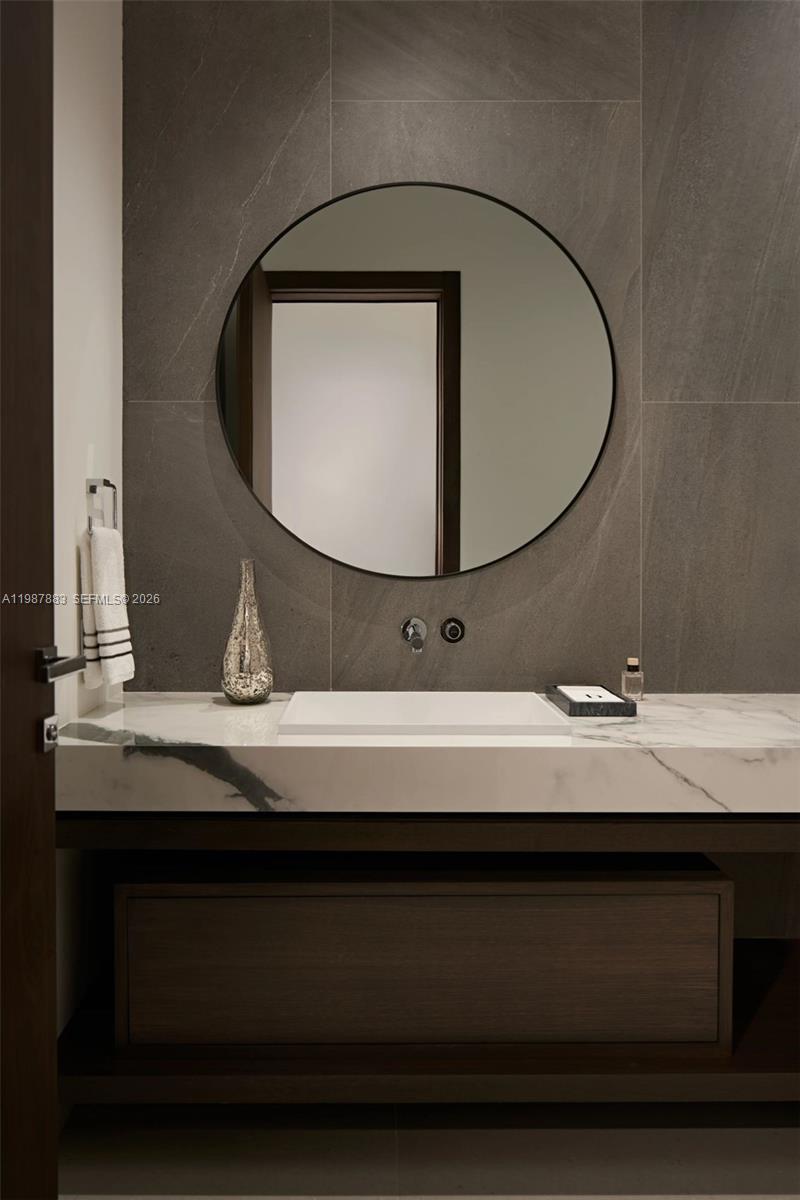 HELMS COUNTRY ESTATES ADD - Residential