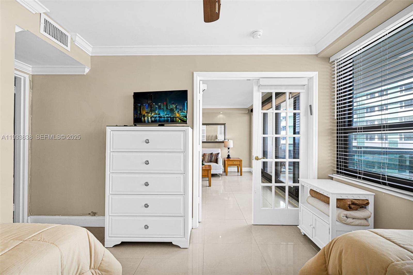 THE ALEXANDER CONDO - Residential