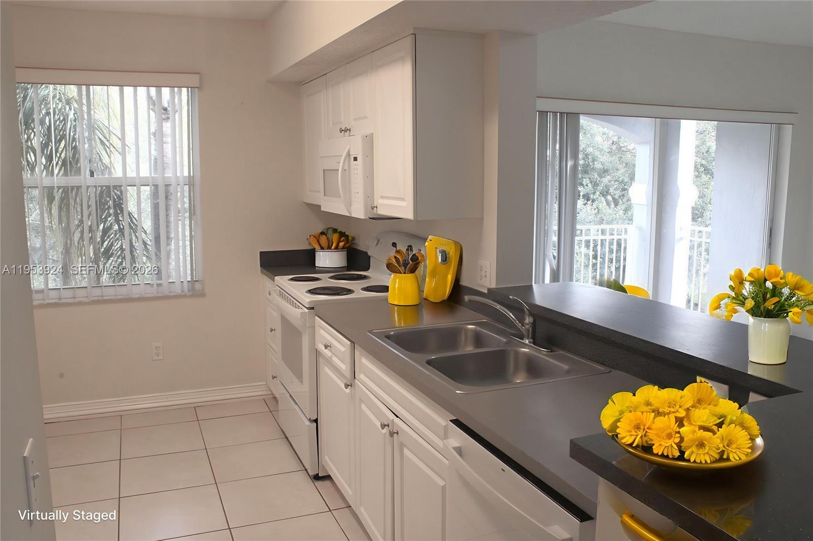 LA VIA CONDO - Residential