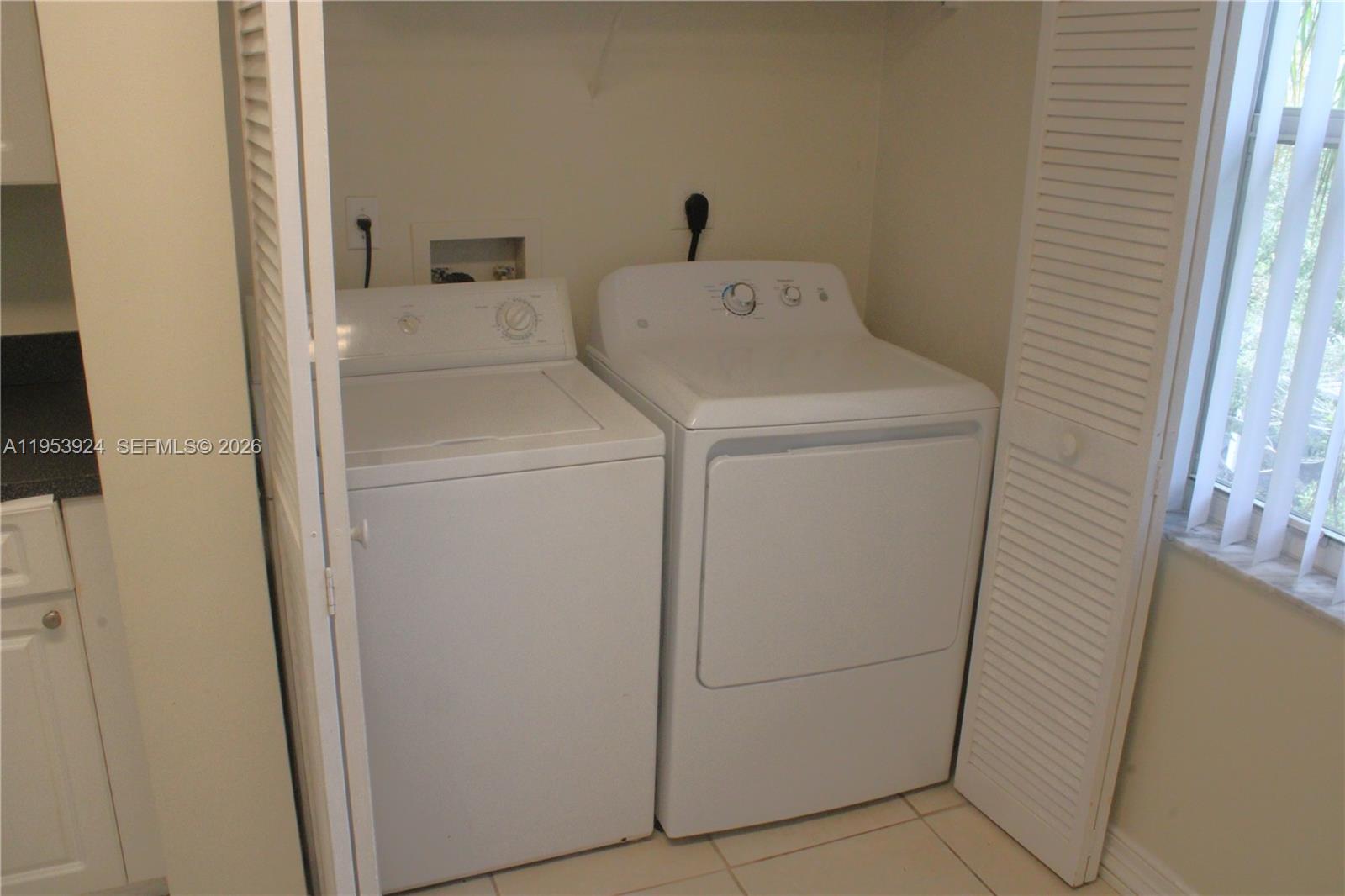 LA VIA CONDO - Residential