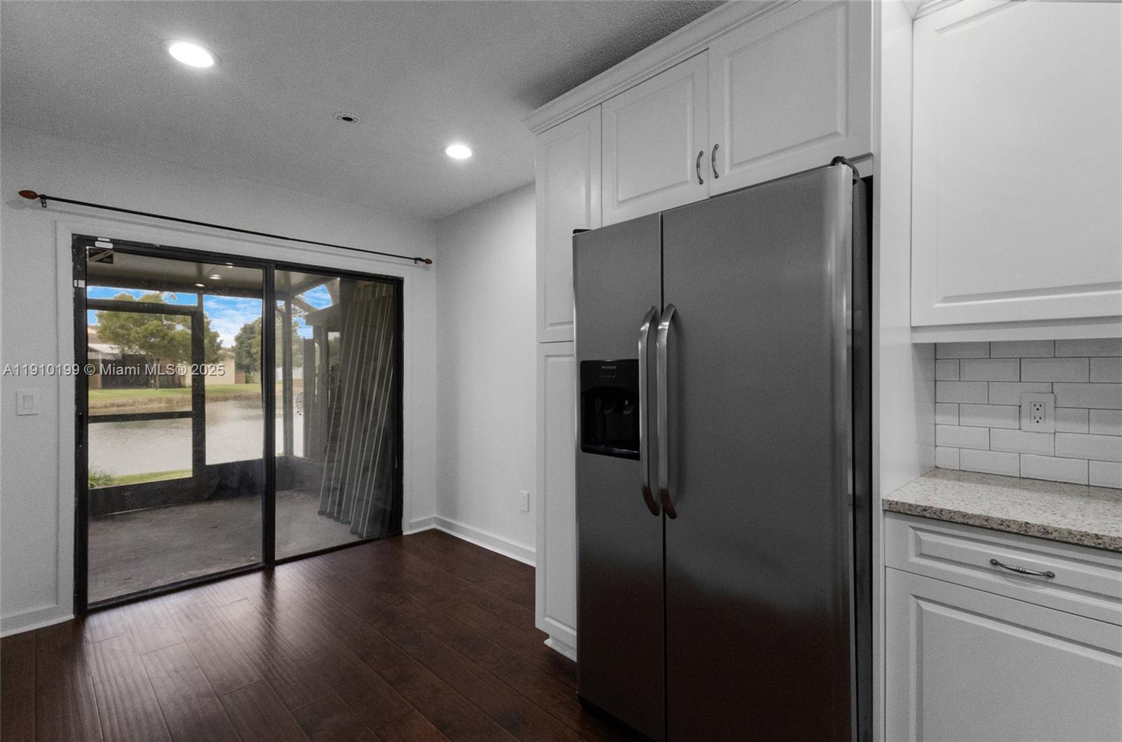 PINE ISLAND LAKES TOWNHOM - Residential Lease