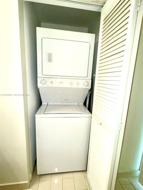 Tiny photo for 79 SW 12th St #3509-S, Miami, FL 33130 (MLS # A12019846)