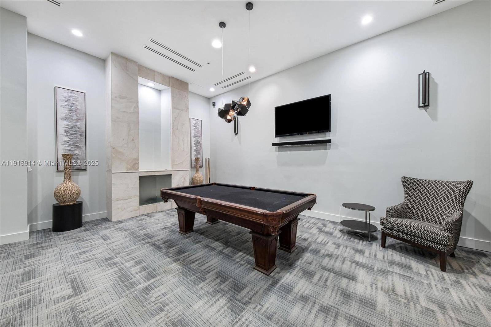 ONYX ON THE BAY CONDO - Residential