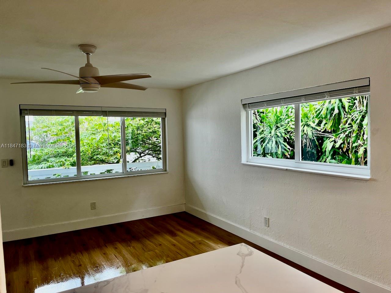 926 Michigan Ave 15