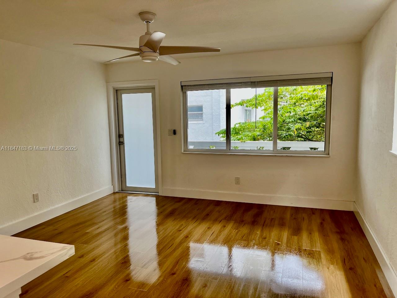 926 Michigan Ave 15