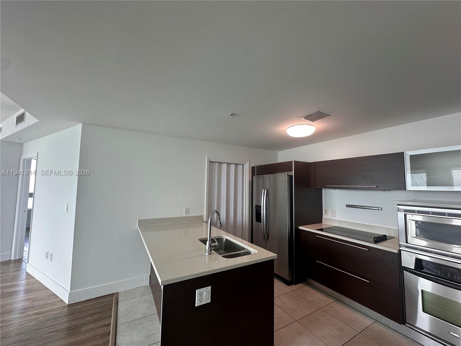 QUANTUM ON THE BAY CONDO - Residential Lease