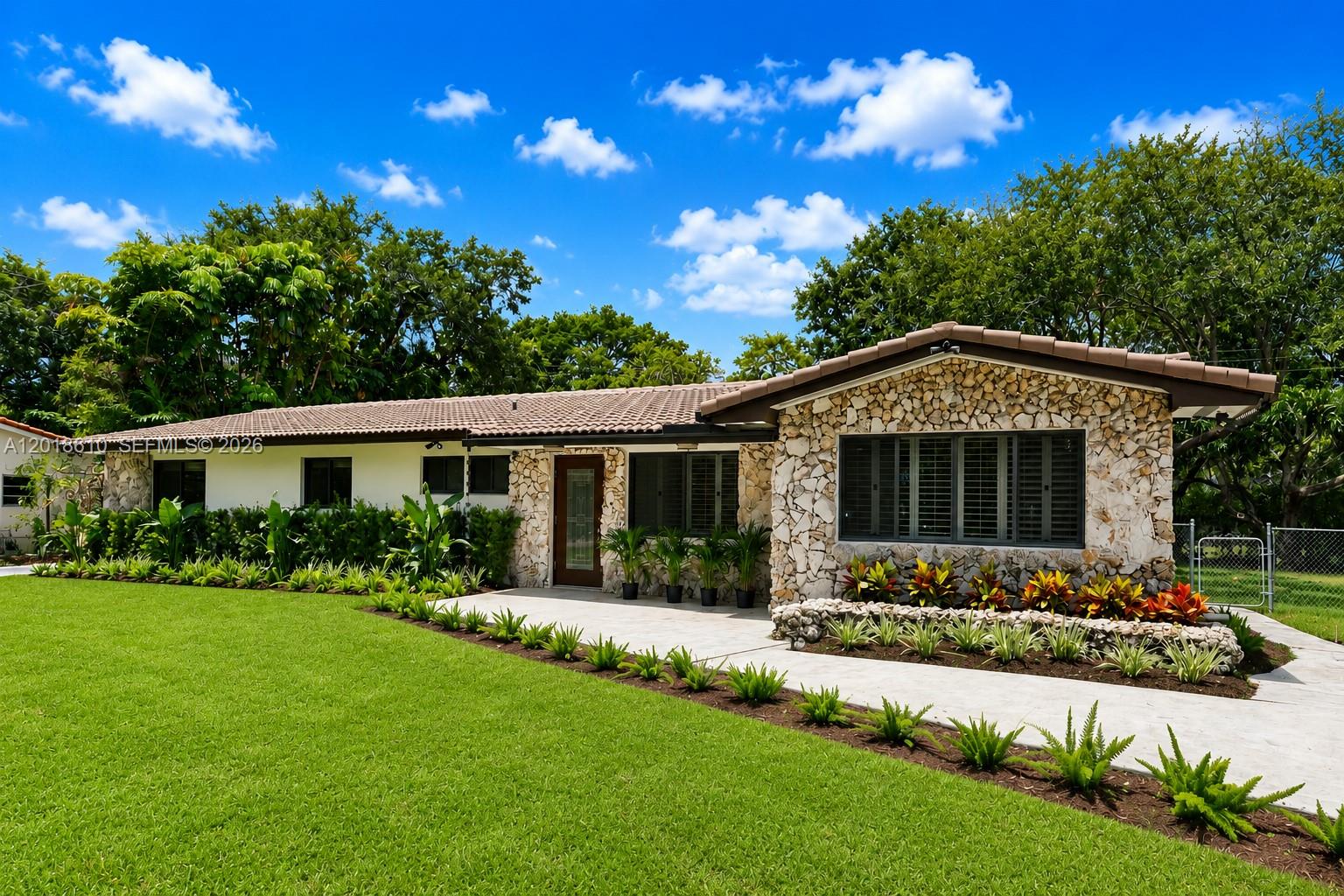 SUNSET HAVEN - Residential