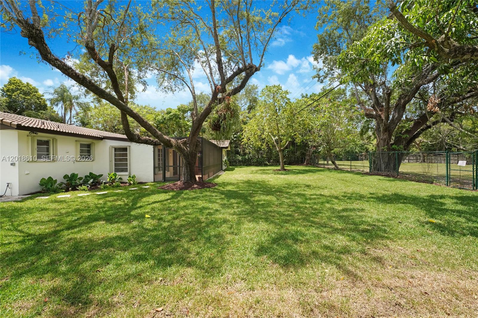 SUNSET HAVEN - Residential