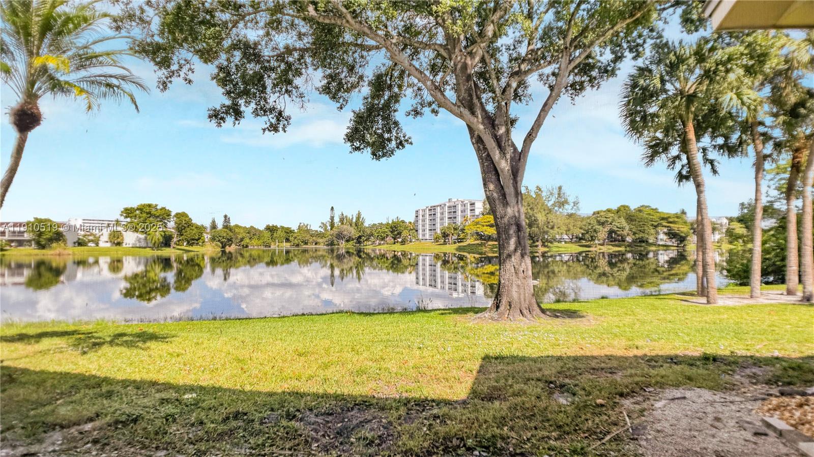 The Isles Of Inverrary - Residential