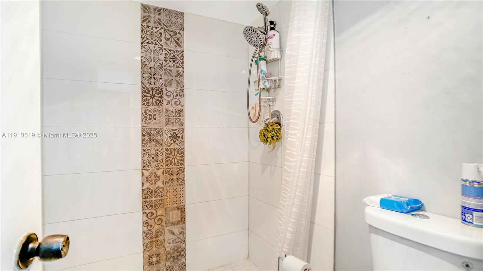 The Isles Of Inverrary - Residential