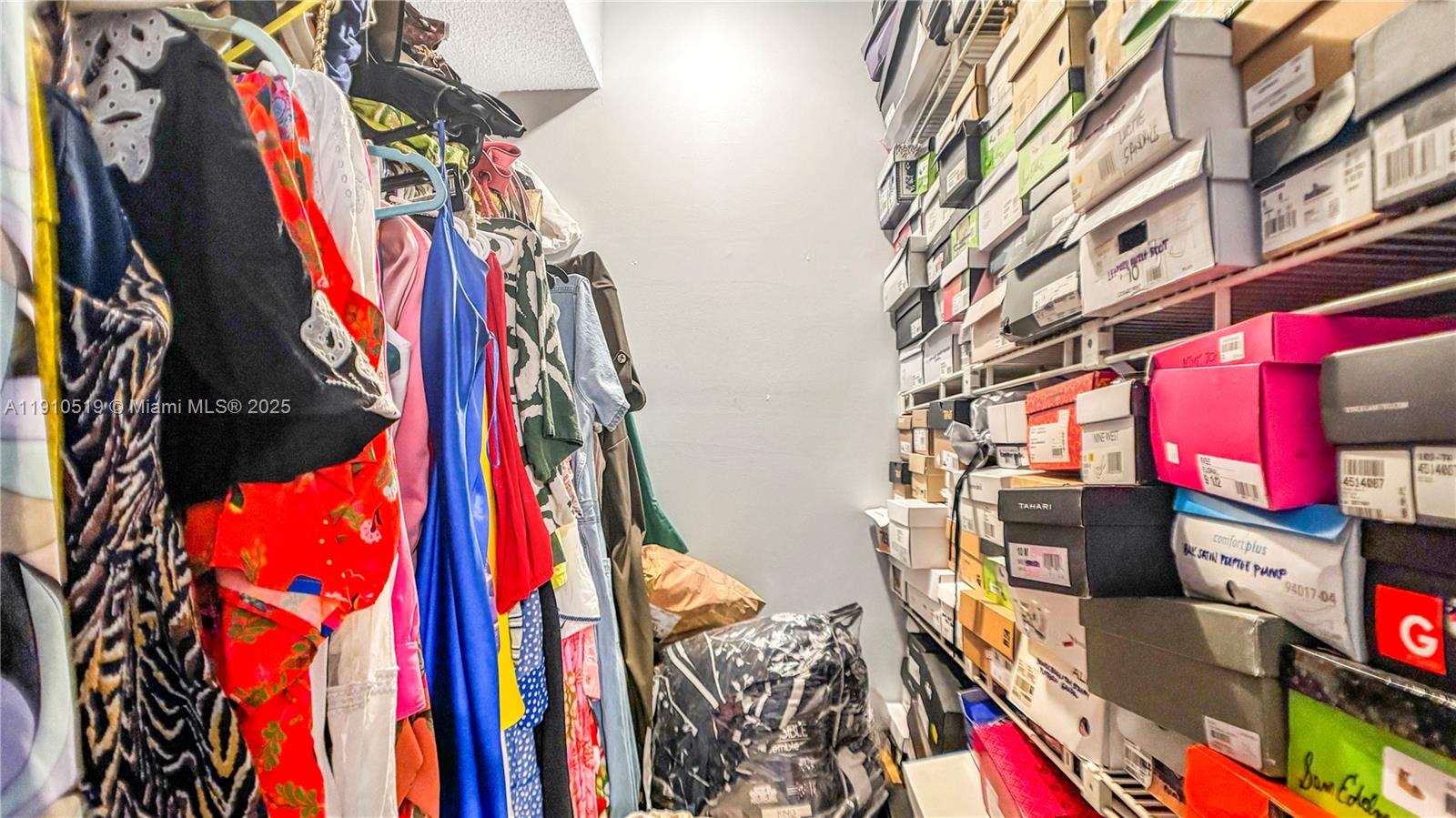 The Isles Of Inverrary - Residential