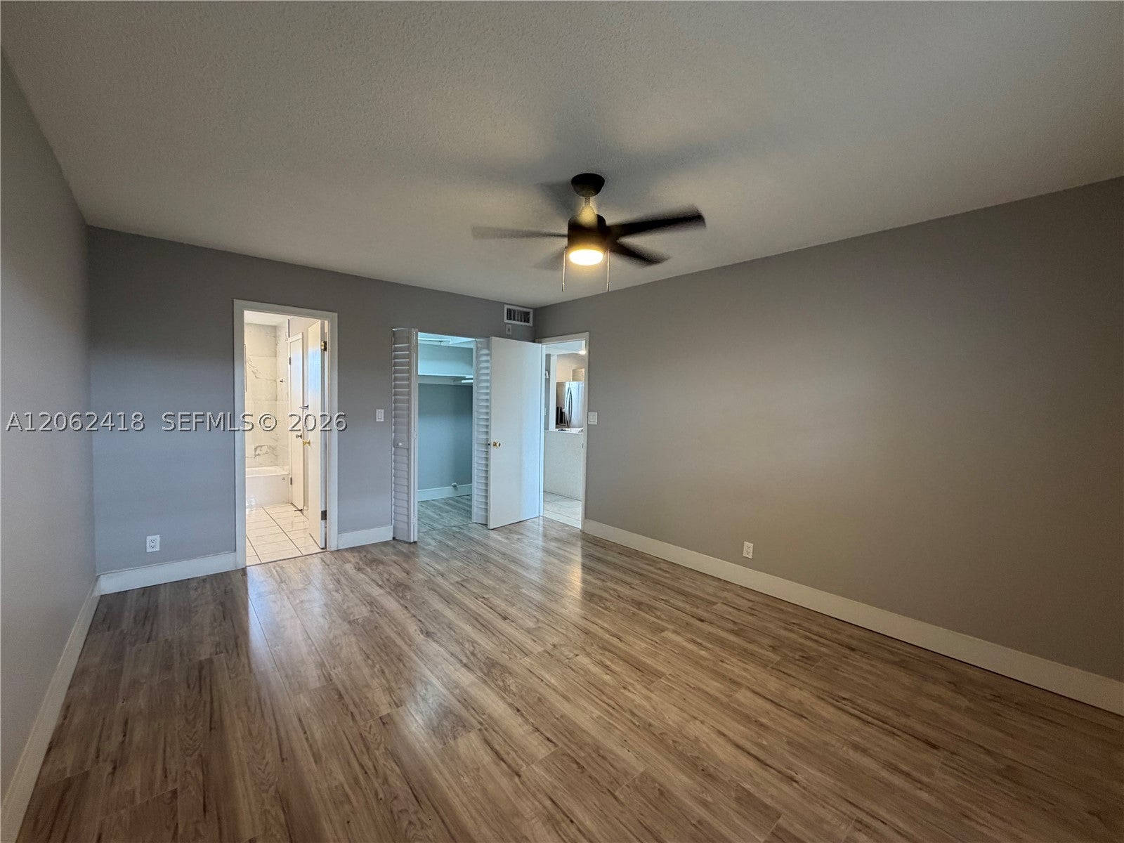 5071 W Oakland Park Blvd 205, Lauderdale Lakes FL 33313