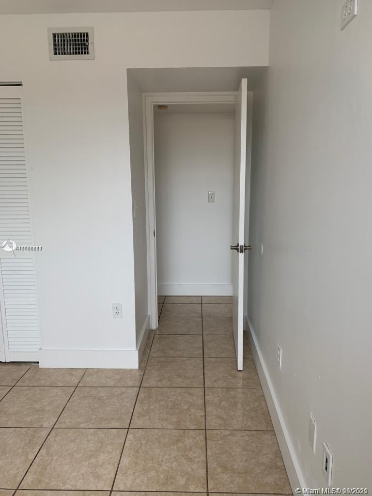 SOLEIL AT FONTAINEBLEAU C - Residential Lease