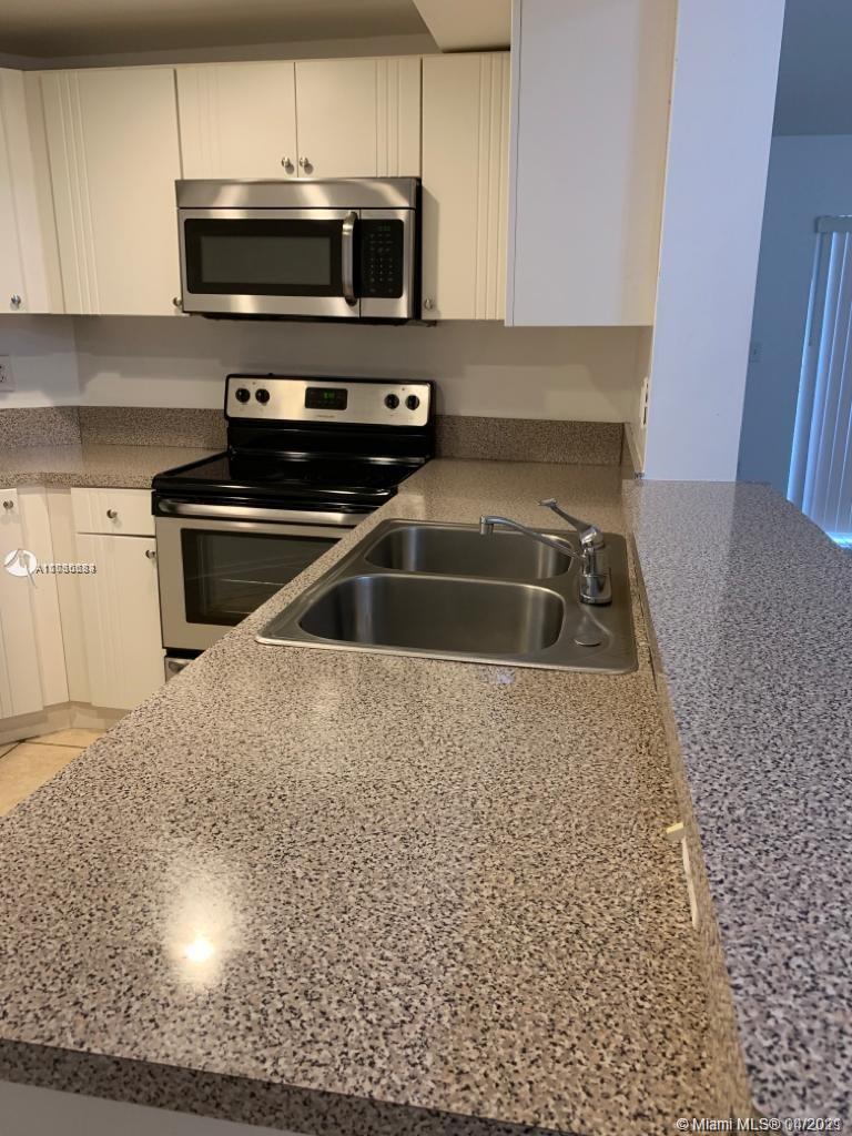SOLEIL AT FONTAINEBLEAU C - Residential Lease