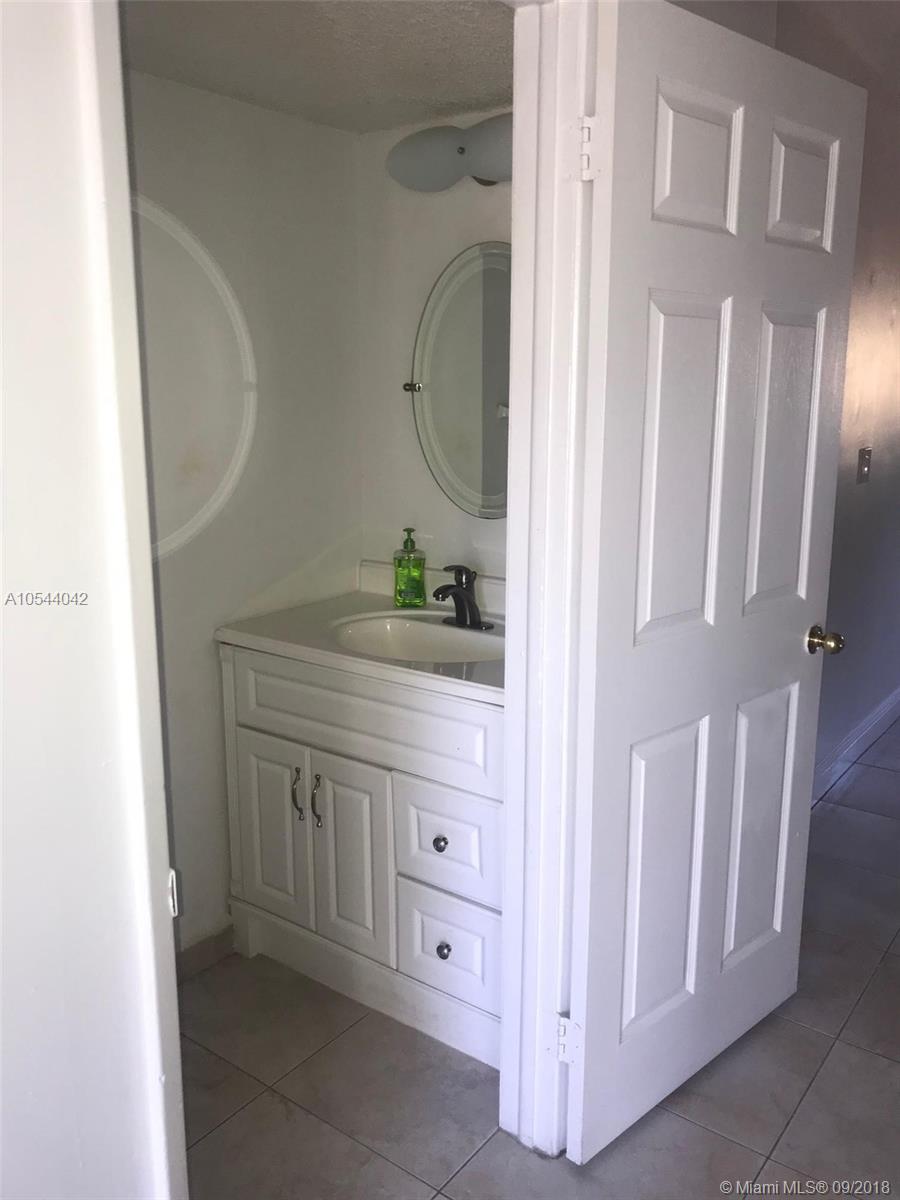 WATERVIEW CONDO - Residential Lease