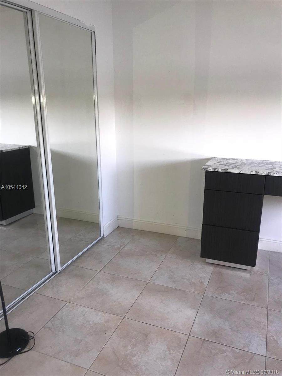 WATERVIEW CONDO - Residential Lease