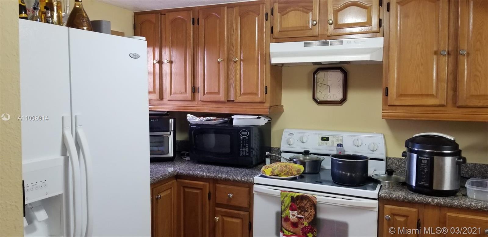 SUNSHINE CONDO - Residential