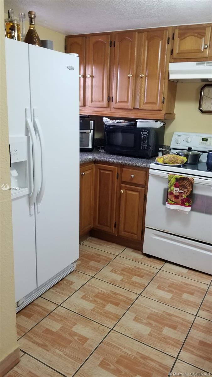 SUNSHINE CONDO - Residential