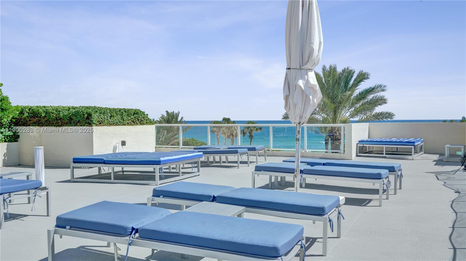 ST TROPEZ OCEAN CONDO - Residential