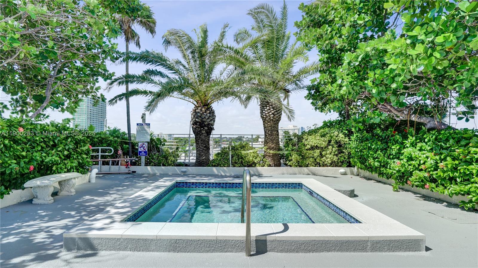 ST TROPEZ OCEAN CONDO - Residential