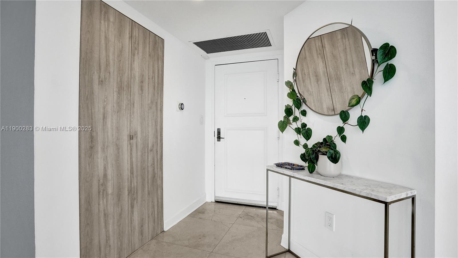 ST TROPEZ OCEAN CONDO - Residential