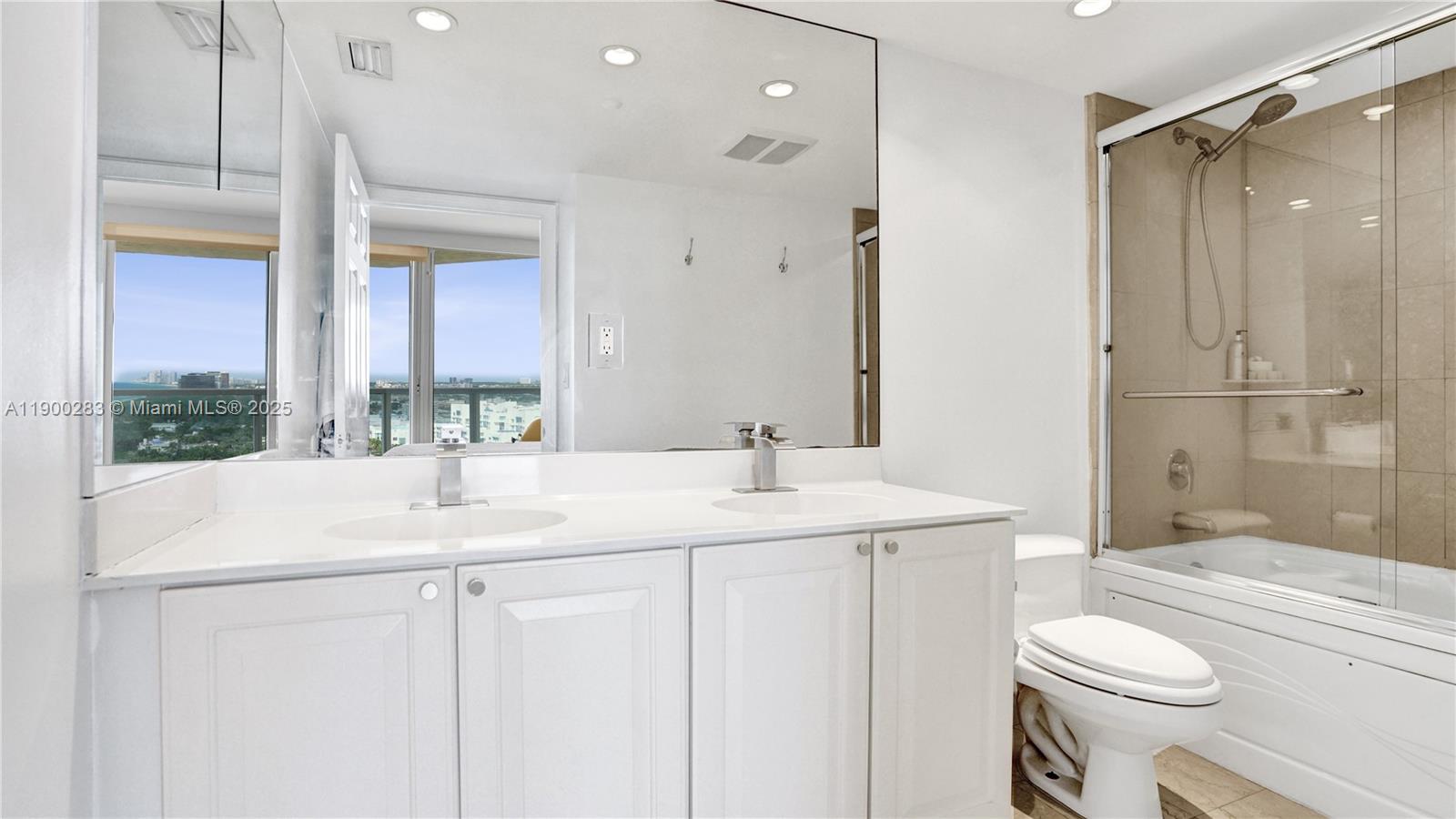 ST TROPEZ OCEAN CONDO - Residential