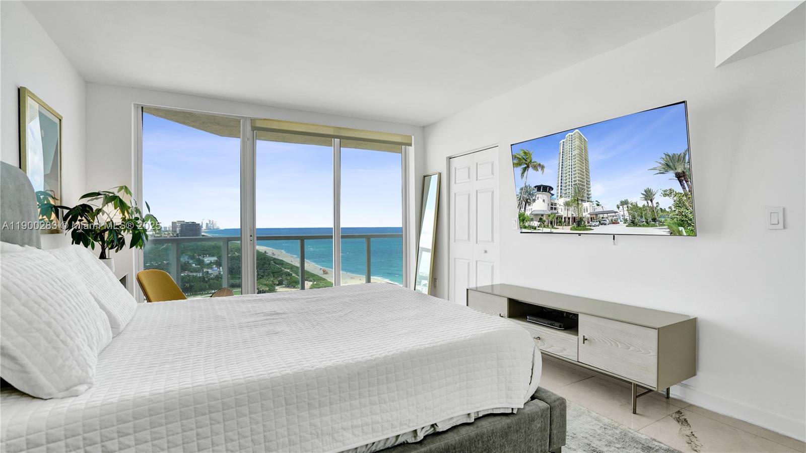 ST TROPEZ OCEAN CONDO - Residential
