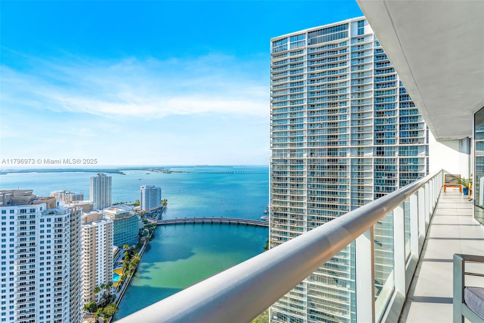 ICONBRICKELL CONDO NO 1 - Residential Lease