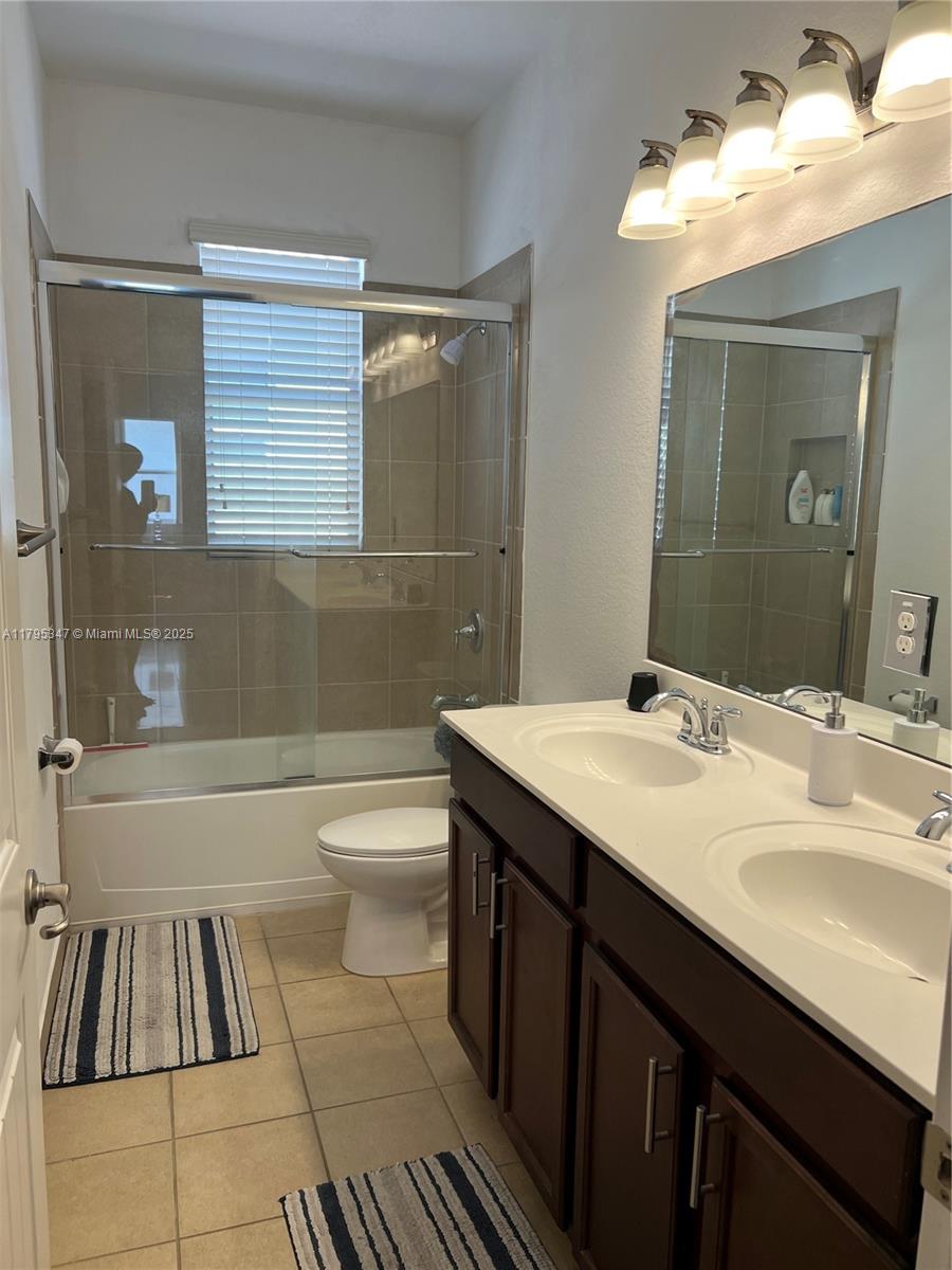 COUNTRY GARDENS SOUTH - Residential