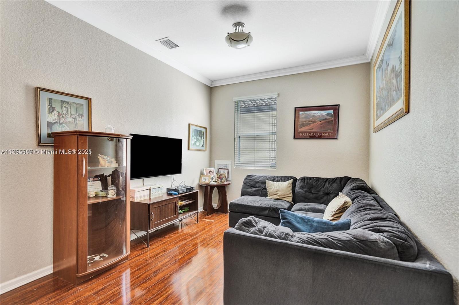 COUNTRY GARDENS SOUTH - Residential