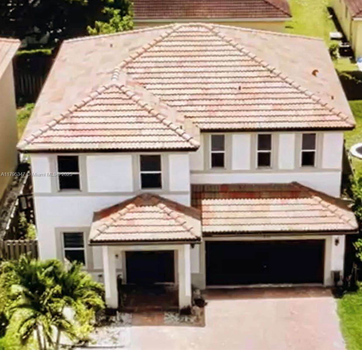4190 Ne 20th St, Homestead, Miami-Dade County, Florida - 6 Bedrooms  
4 Bathrooms - 