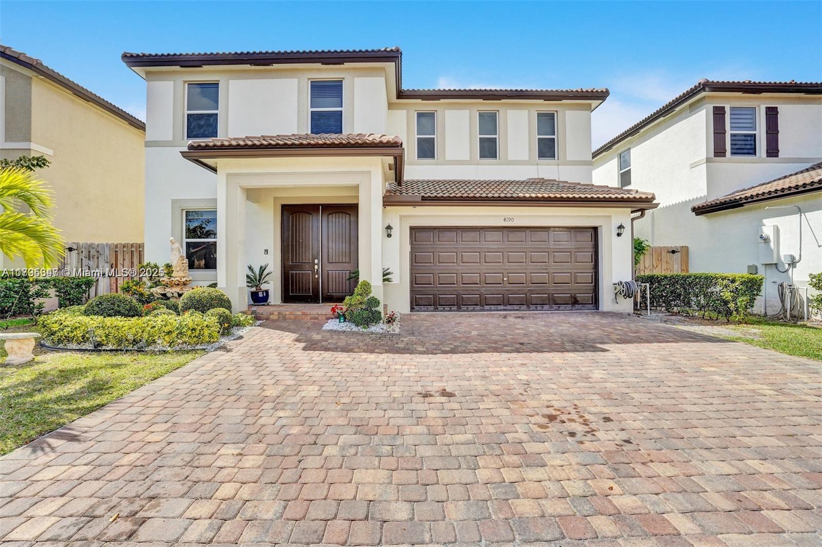 COUNTRY GARDENS SOUTH - Residential