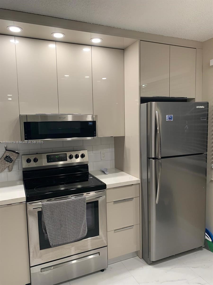 WHITEHALL CONDO AT CAMINO - Residential Lease