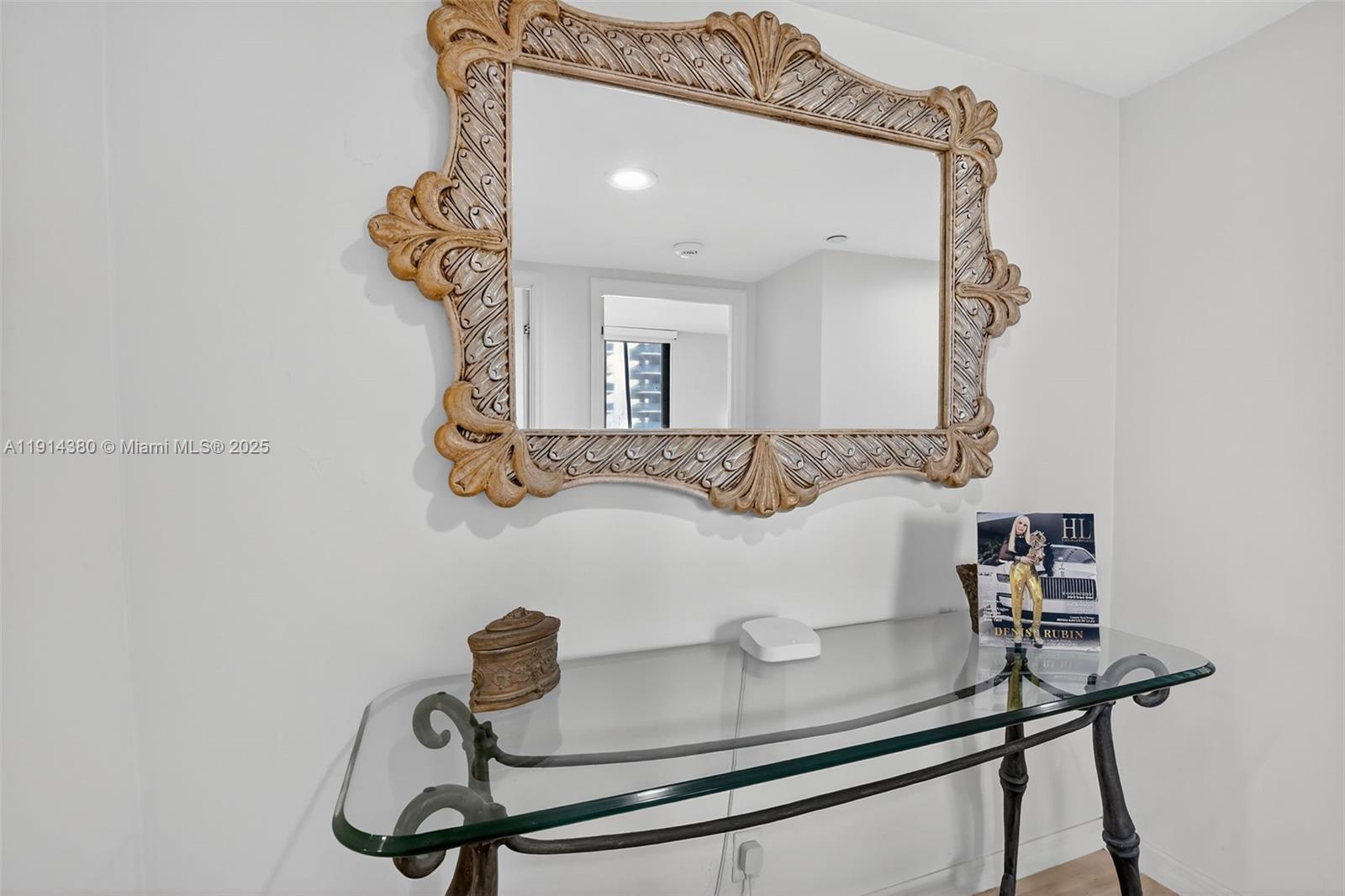 TURNBERRY ISLE SOUTH COND - Residential