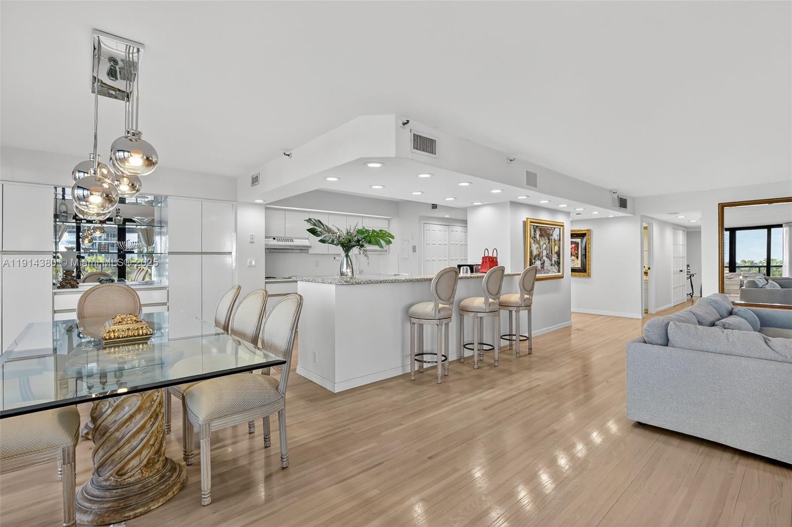 19667 Turnberry Way 5J