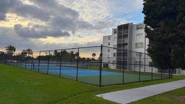 EL CONQUISTADOR SOUTH CON - Residential Lease