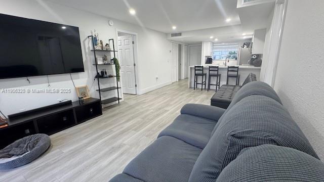 EL CONQUISTADOR SOUTH CON - Residential Lease