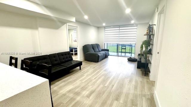 EL CONQUISTADOR SOUTH CON - Residential Lease