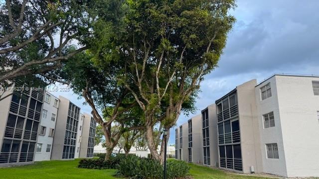 EL CONQUISTADOR SOUTH CON - Residential Lease