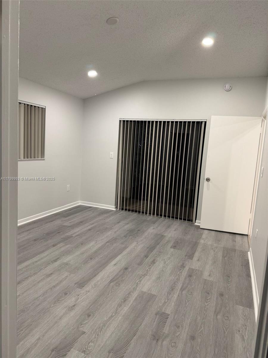 MARINA OAKS CONDO - Residential Lease