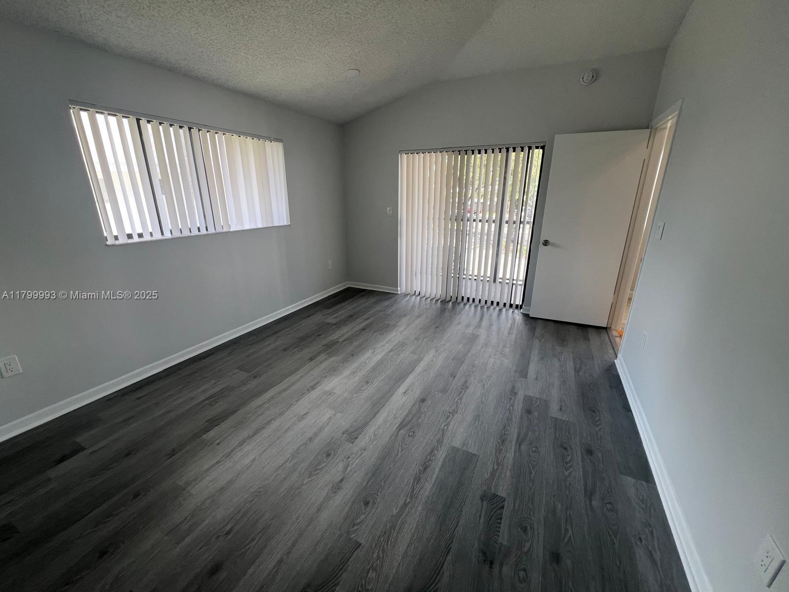 MARINA OAKS CONDO - Residential Lease