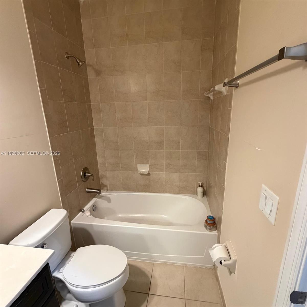 DORAL BREEZE - Residential