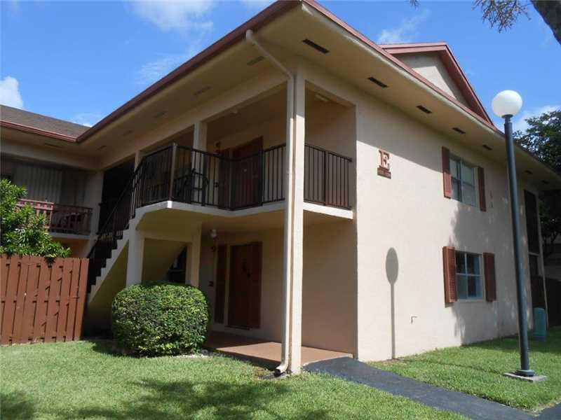 CONDO WITH 2 BEDROOMS AND 2 BATHROOMS. SPACIOUS LIVING ROOM, GREAT FOR FAMILES. HOME HAS TILE THROUGHOUT INCLUDING BEDROOMS. PROPERTY IS LOCATED NEAR SHOPPING CENTERS AND SCHOOLS.