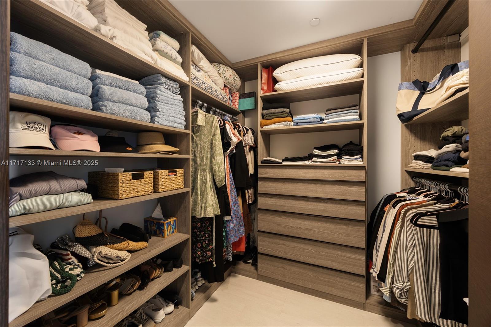 BRICKELL FLATIRON CONDO - Residential