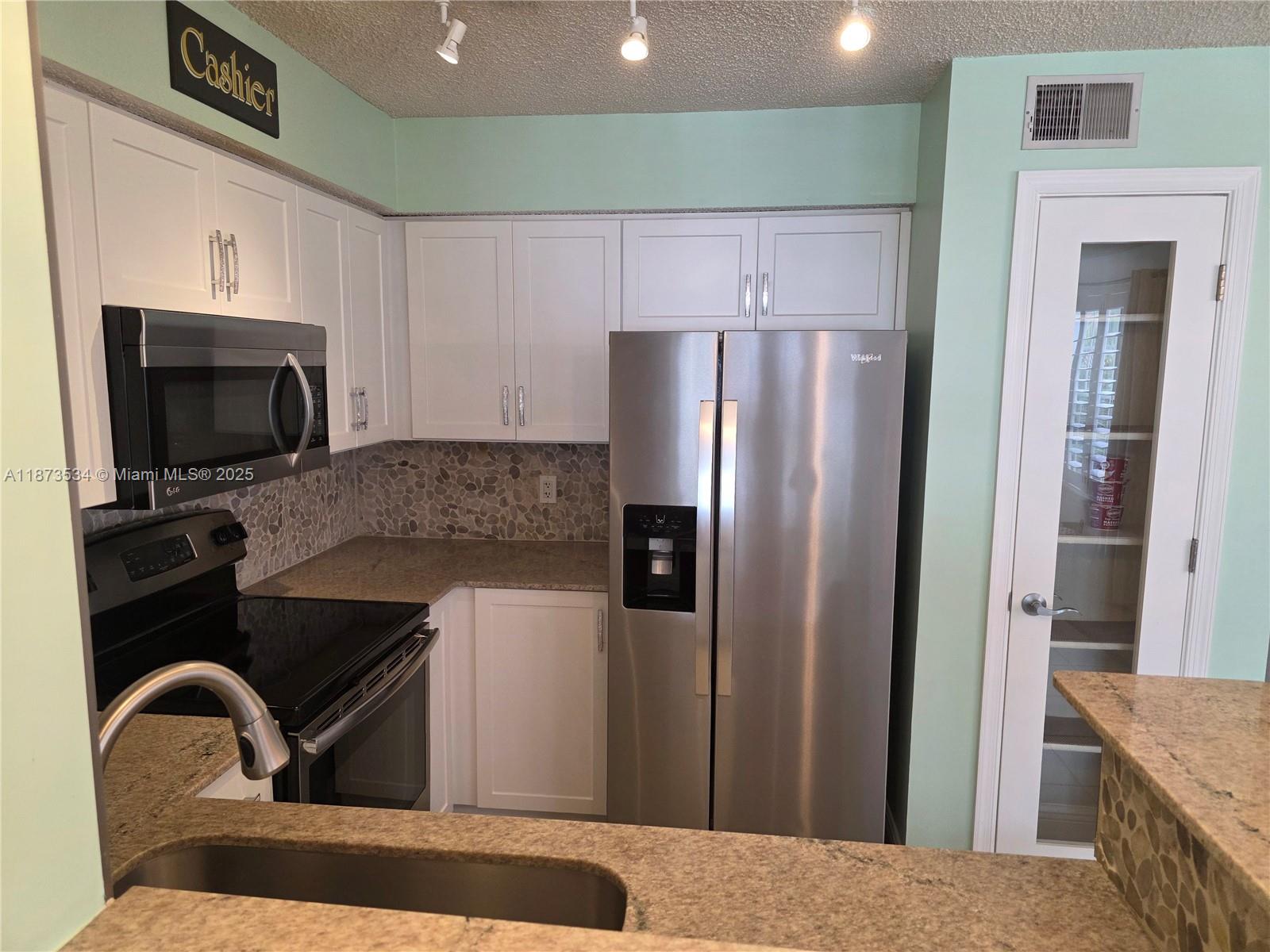 BAHIA AT DELRAY CONDO - Residential